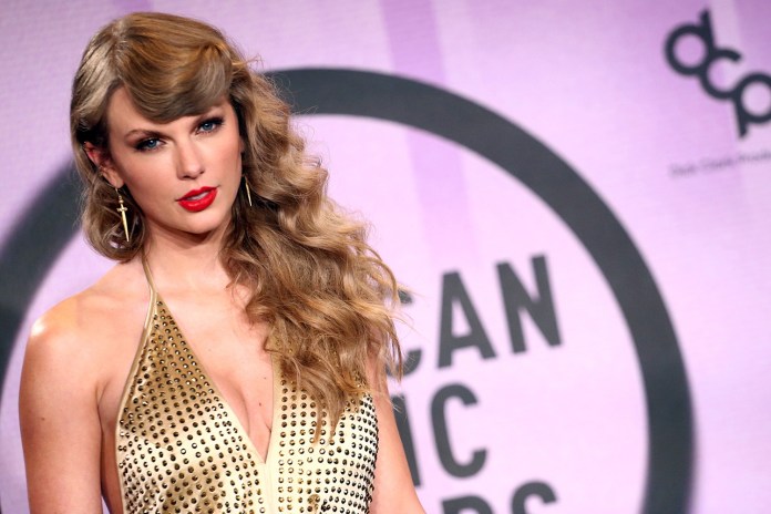 Taylor Swift - American Music Awards 2022